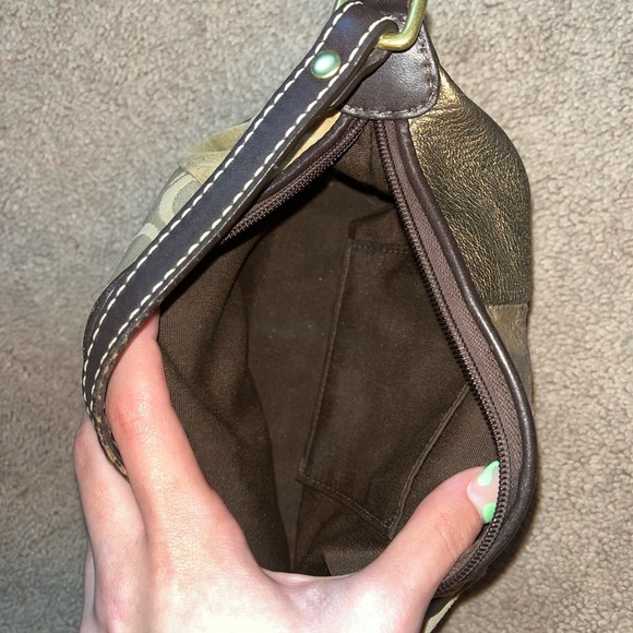 Vintage Coach Handbag - Picture 6 of 7